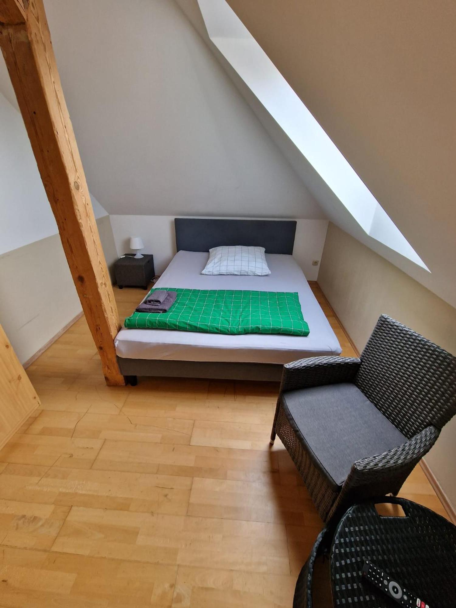 Doppelzimmer, Tv- Bad, Kuehlschrank- Parkplatz-17 Meine Buitenkant foto